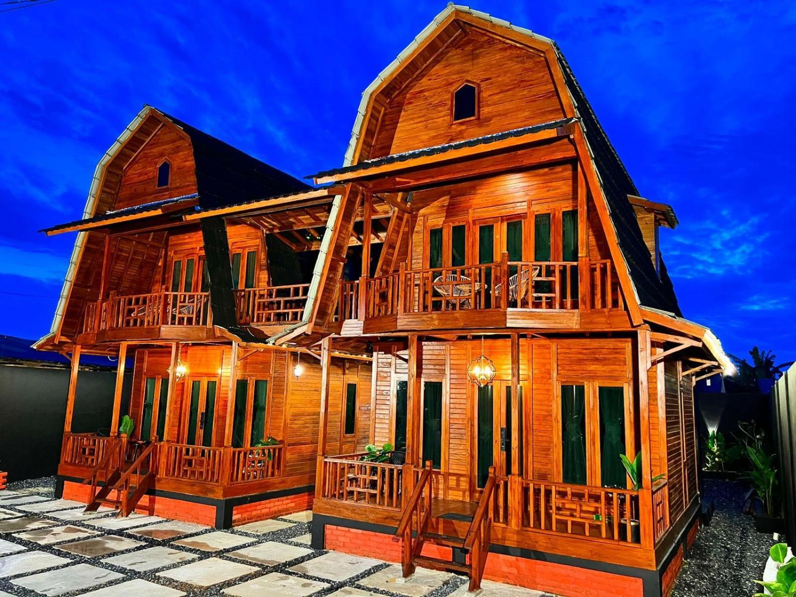 Villa Noerbaya House Bukittinggi Exterior foto